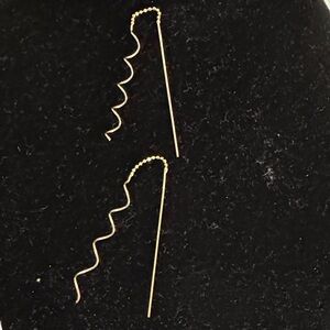 14K Gold Wavy Threader Earrings